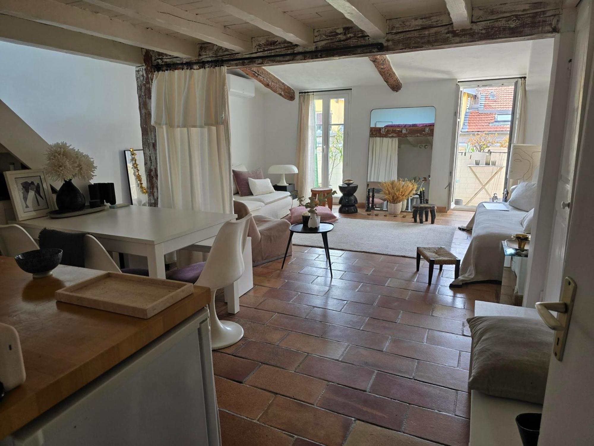 Charmant Deux Pieces Dans Le Quartier Du Port Nice Ngoại thất bức ảnh