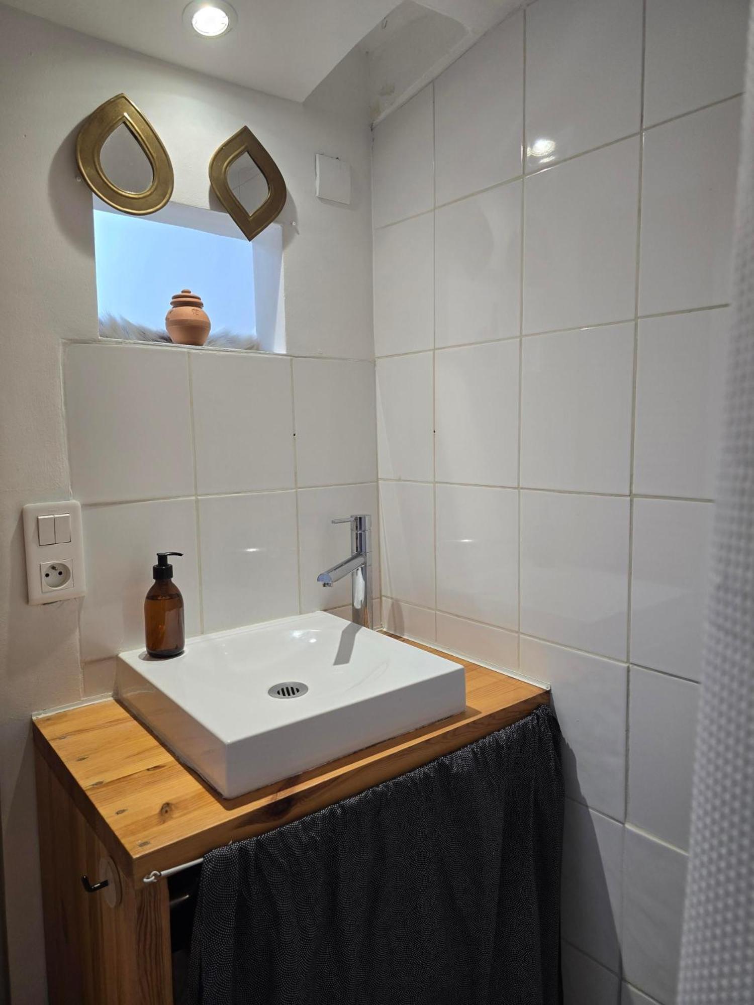 Charmant Deux Pieces Dans Le Quartier Du Port Nice Ngoại thất bức ảnh